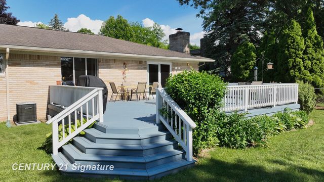 2399 Plainview Drive, Flushing, MI 48433