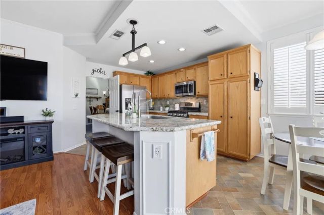 2515 Gemstone, Palmdale, CA 93551