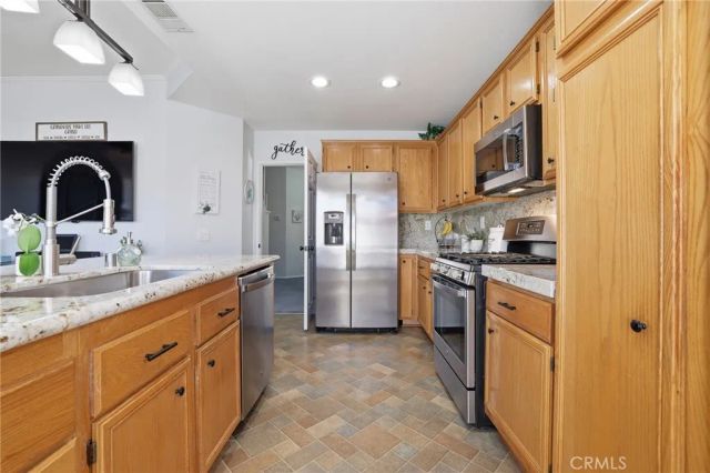 2515 Gemstone, Palmdale, CA 93551