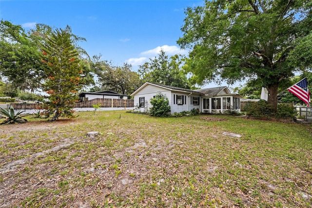 8605 TUPELO DRIVE, Tampa, FL 33637