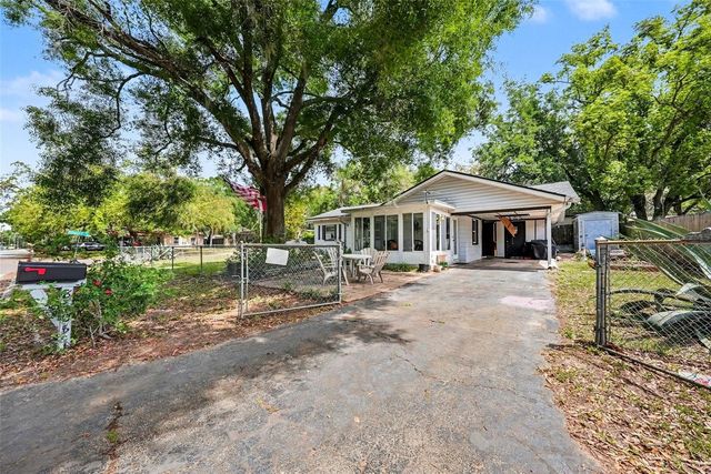 8605 TUPELO DRIVE, Tampa, FL 33637