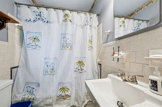 8605 TUPELO DRIVE, Tampa, FL 33637