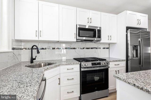 5520 GREENWAY AVE, Philadelphia, PA 19143