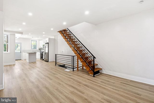 5520 GREENWAY AVE, Philadelphia, PA 19143