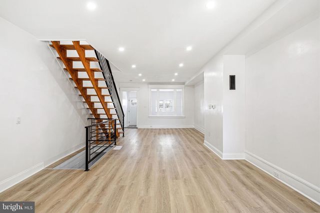 5520 GREENWAY AVE, Philadelphia, PA 19143