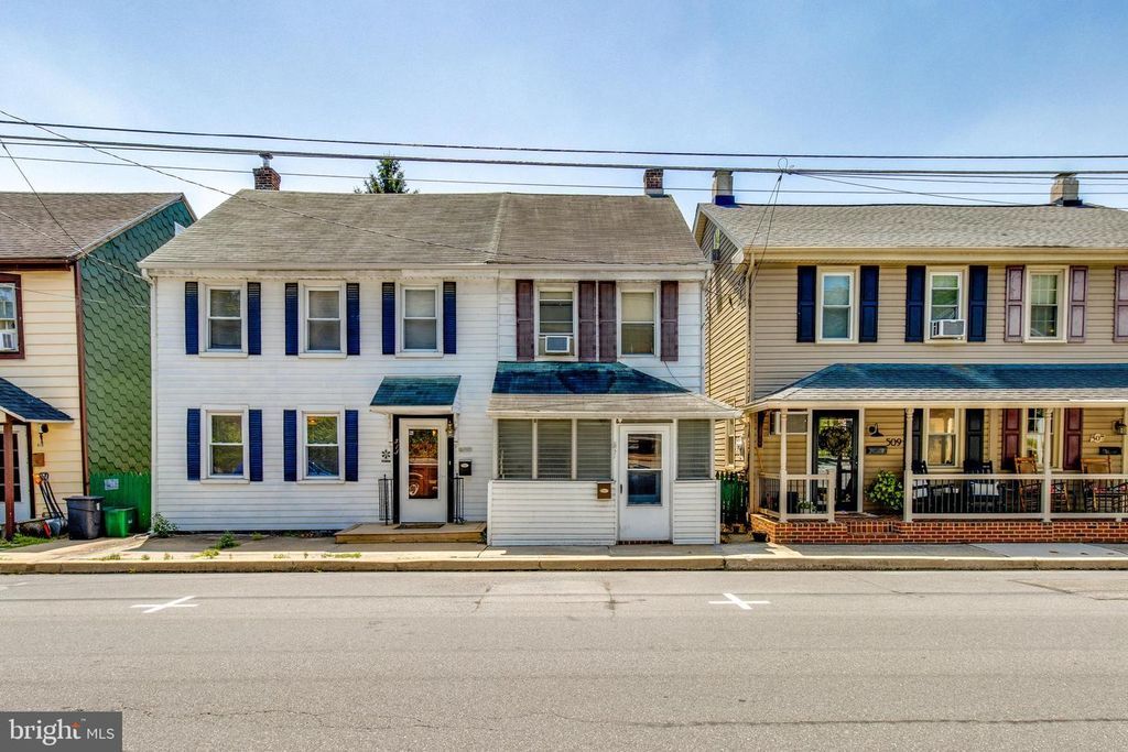 511 E MARKET ST, Marietta, PA 17547
