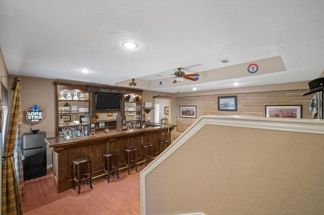 1114 S Crockett Street, Sherman, TX 75090