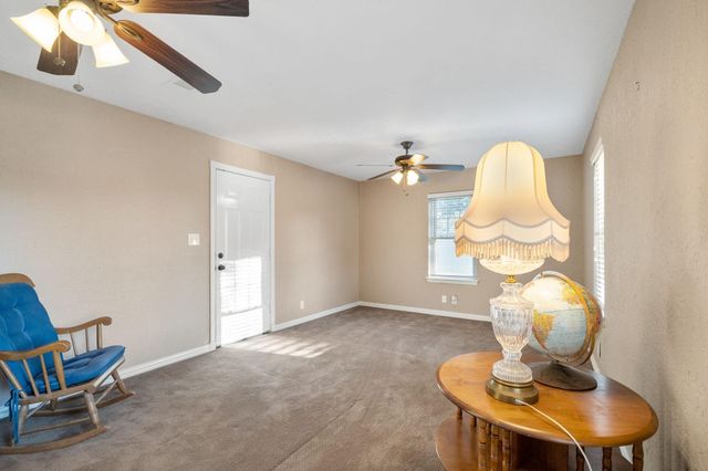 1114 S Crockett Street, Sherman, TX 75090