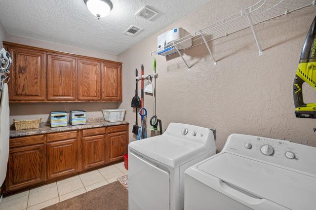 1114 S Crockett Street, Sherman, TX 75090