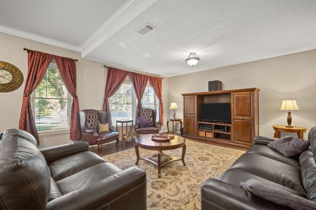 1114 S Crockett Street, Sherman, TX 75090