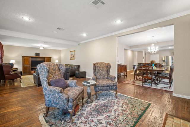 1114 S Crockett Street, Sherman, TX 75090