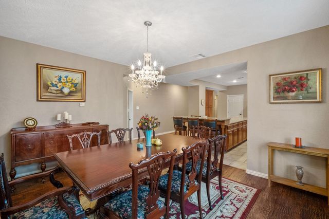 1114 S Crockett Street, Sherman, TX 75090