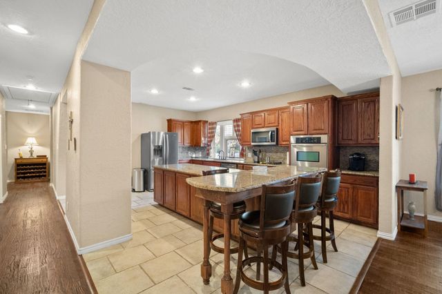 1114 S Crockett Street, Sherman, TX 75090