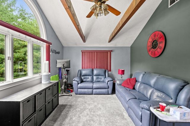 240 Central St, North Reading, MA 01864