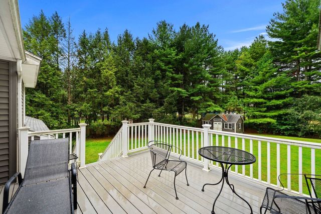 240 Central St, North Reading, MA 01864