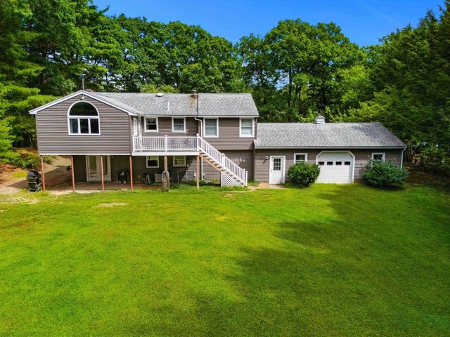 240 Central St, North Reading, MA 01864