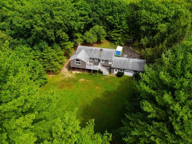 240 Central St, North Reading, MA 01864