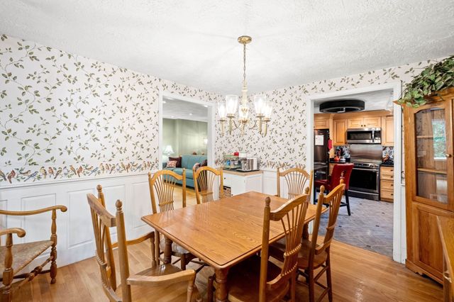 240 Central St, North Reading, MA 01864