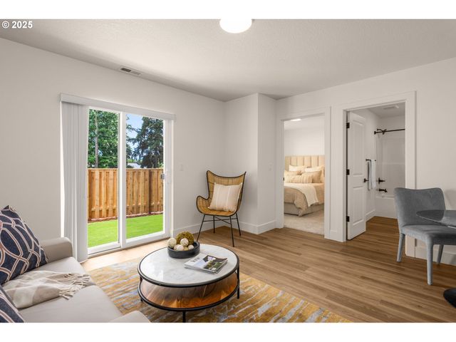 18939 Sw Hazelwood Ln L-8, Beaverton, OR 97078