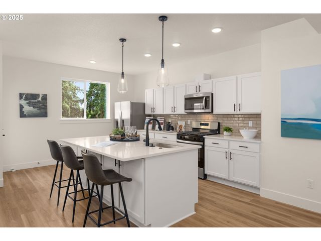 18939 Sw Hazelwood Ln L-8, Beaverton, OR 97078