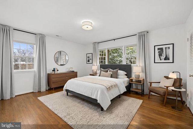 6210 LOCH RAVEN DR, Mclean, VA 22101