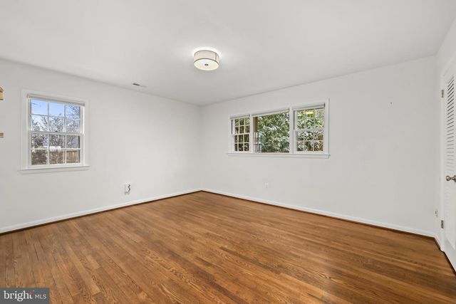 6210 LOCH RAVEN DR, Mclean, VA 22101