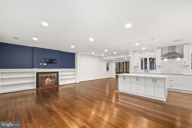 6210 LOCH RAVEN DR, Mclean, VA 22101