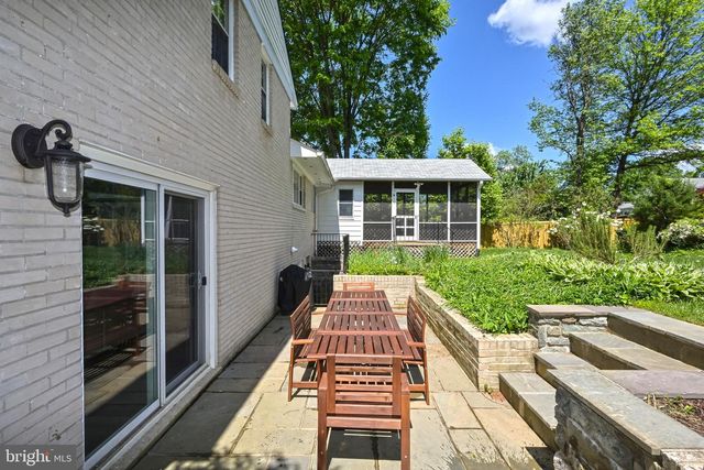 6210 LOCH RAVEN DR, Mclean, VA 22101