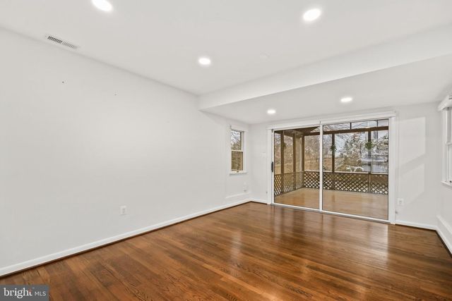 6210 LOCH RAVEN DR, Mclean, VA 22101