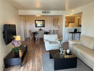 7885 West Flamingo Road 1002, Las Vegas, NV 89147