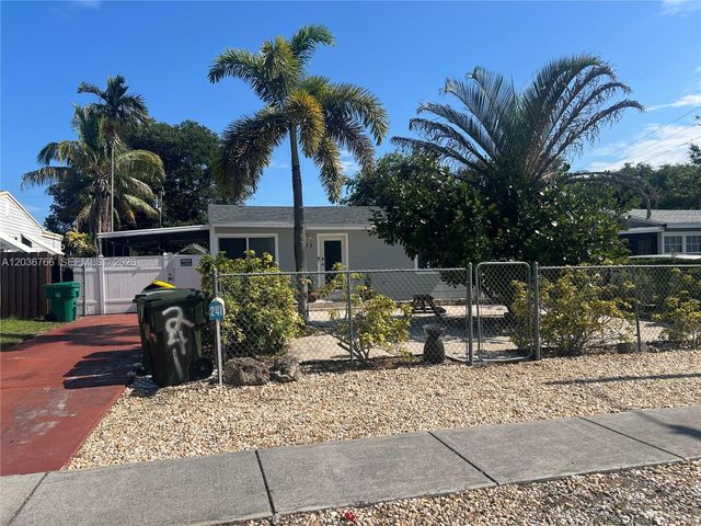 241 SW 3rd Ter 0, Dania Beach, FL 33004