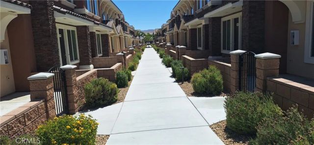 16852 Muscatel, Hesperia, CA 92345