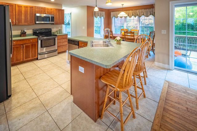 12 Maize Drive, Somersworth, NH 03878