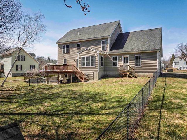 12 Maize Drive, Somersworth, NH 03878