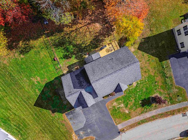 12 Maize Drive, Somersworth, NH 03878