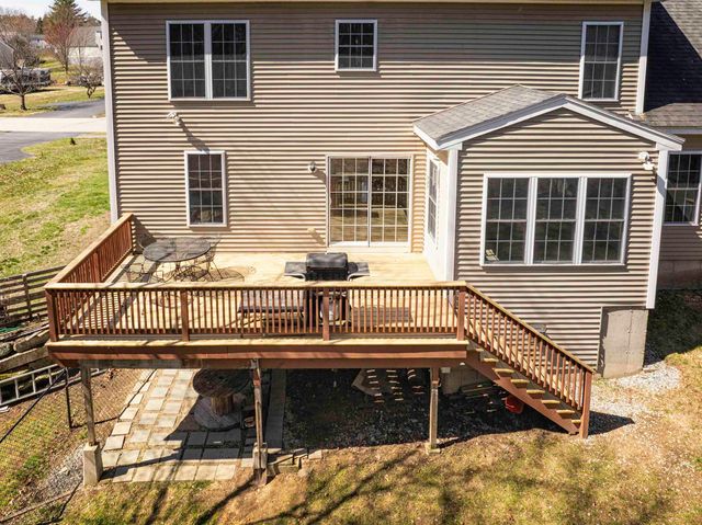 12 Maize Drive, Somersworth, NH 03878