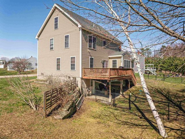 12 Maize Drive, Somersworth, NH 03878