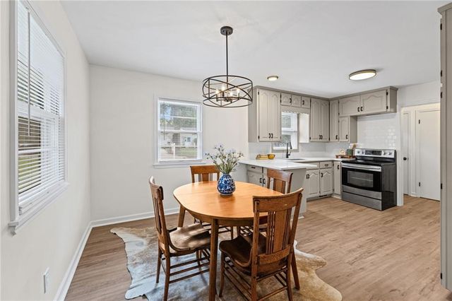 5808 Mackey Street, Merriam, KS 66202