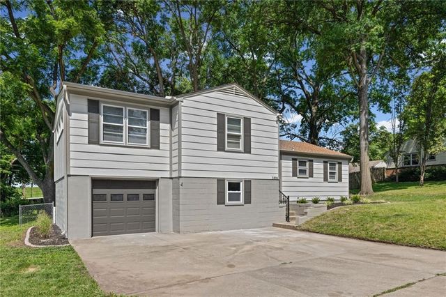 5808 Mackey Street, Merriam, KS 66202