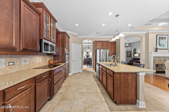 13107 HIGHLAND GLEN Way E, Jacksonville, FL 32224