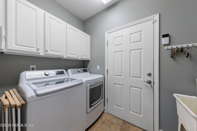 13107 HIGHLAND GLEN Way E, Jacksonville, FL 32224