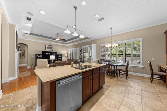 13107 HIGHLAND GLEN Way E, Jacksonville, FL 32224