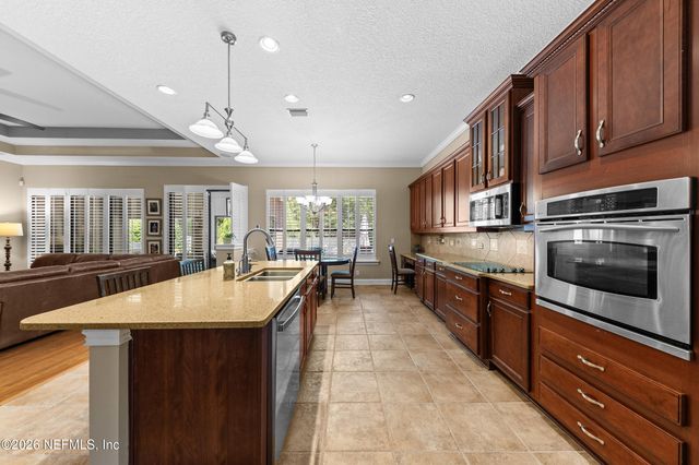 13107 HIGHLAND GLEN Way E, Jacksonville, FL 32224