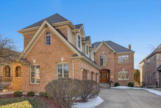 406 S Poplar Avenue, Elmhurst, IL 60126