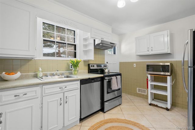 4 Lafayette Road, Larchmont, NY 10538