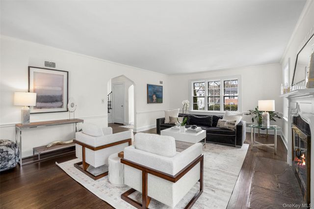 4 Lafayette Road, Larchmont, NY 10538