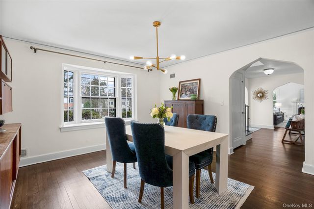 4 Lafayette Road, Larchmont, NY 10538