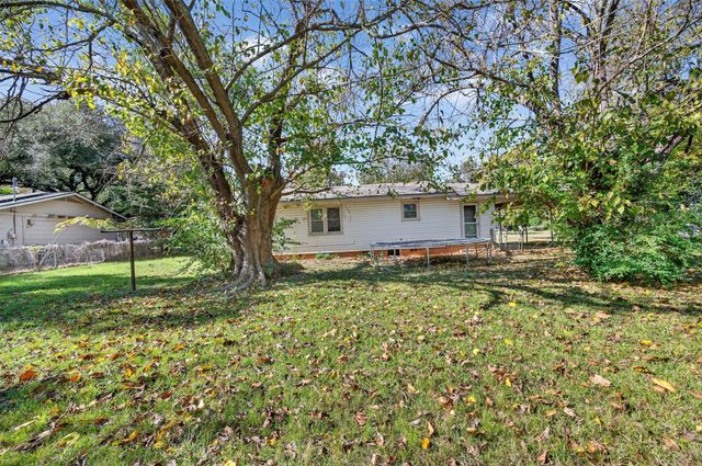 113 Linden Drive, Athens, TX 75751