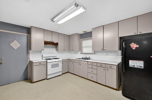 113 Linden Drive, Athens, TX 75751