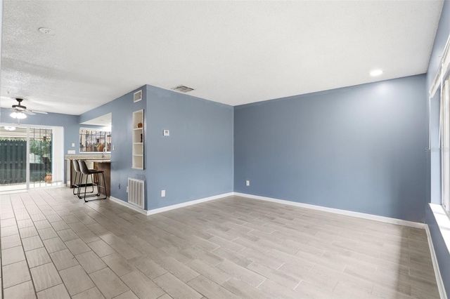 5423 BROOKSWOOD WAY 801, Orlando, FL 32808